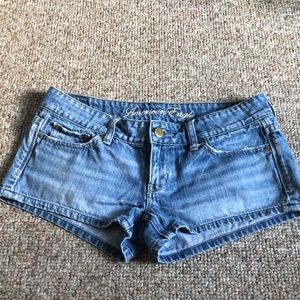 American eagle low rise jean shorts